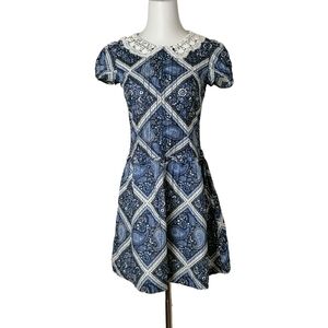 🐬 S, floral printed cotton babydoll dress with crochet collar by E-LAND